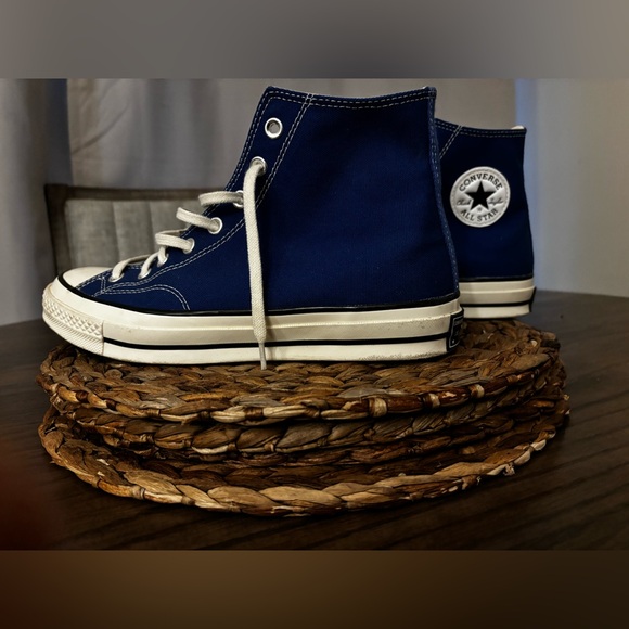 Chuck Taylor converse - Picture 1 of 4